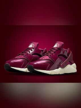 Nike Air Huarache ‘Dark Beetroot’